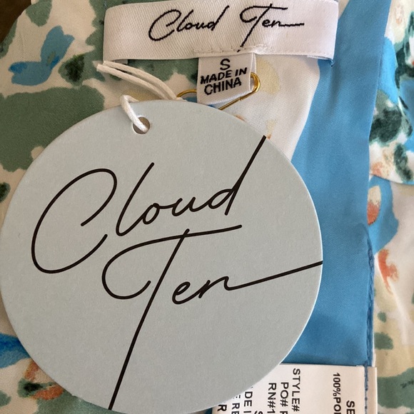 Cloud Ten Printed Silky Scarf Tank Top - Picture 4 of 9